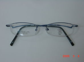 南京東路寫字樓新開專業眼鏡直銷店，以專業醫學驗光與高性價比重塑配鏡體驗